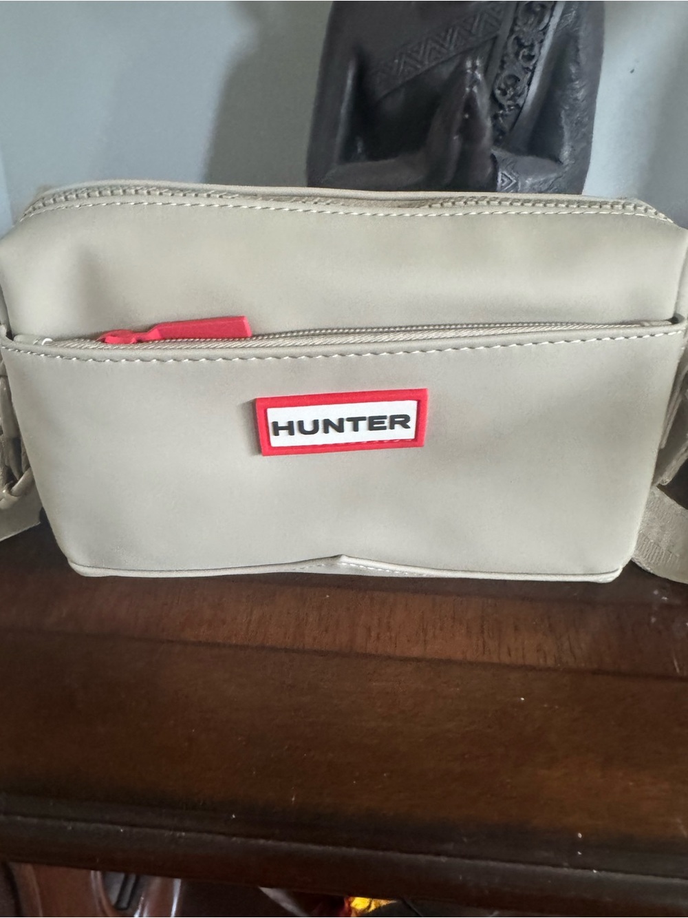 Hunter Beige Messenger Bag with Red Trim